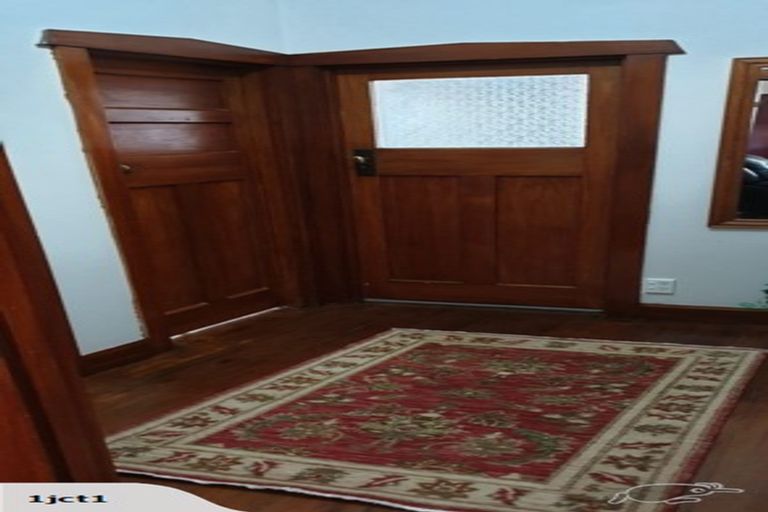 Photo of property in 510 Grove Road, Mayfair, Hastings, 4122