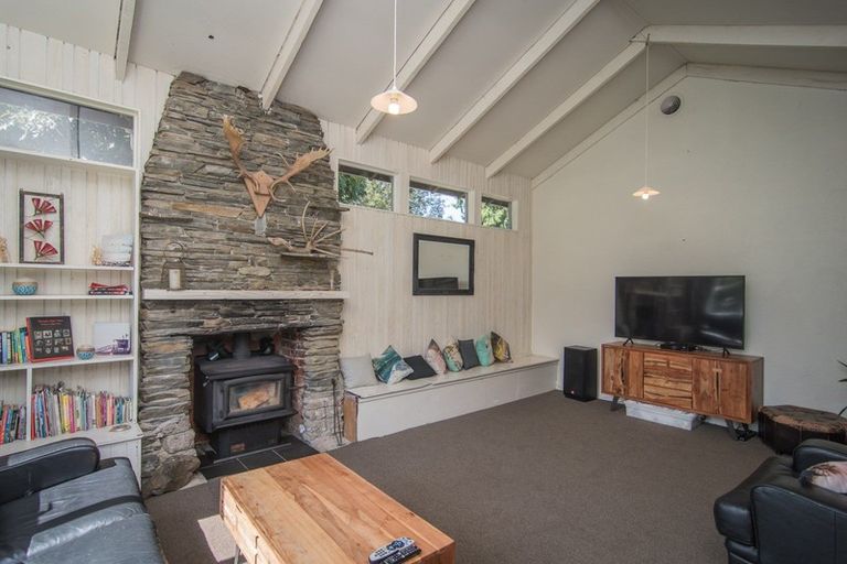 Photo of property in 381 Pareora River Road, Saint Andrews, Timaru, 7972