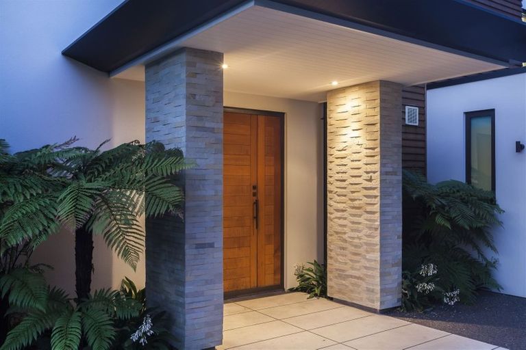 Photo of property in 93 Mays Road, St Albans, Christchurch, 8052