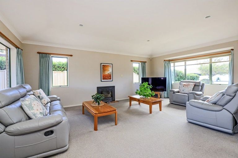 Photo of property in 12 Pinotage Drive, Greenmeadows, Napier, 4112