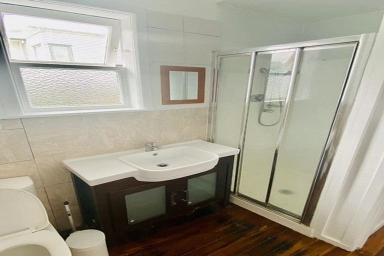 Photo of property in 85 Western Springs Road, Morningside, Auckland, 1022