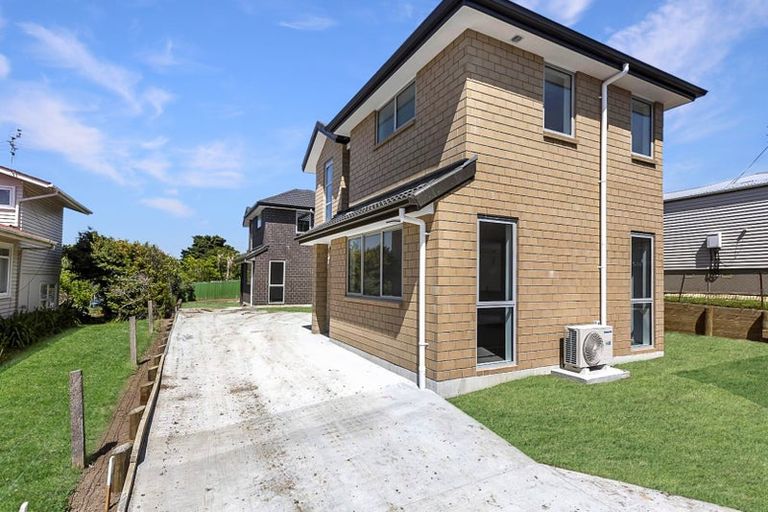 Photo of property in 47b Lynwood Road, New Lynn, Auckland, 0600