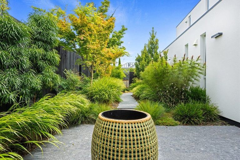 Photo of property in 76a Glandovey Road, Fendalton, Christchurch, 8052