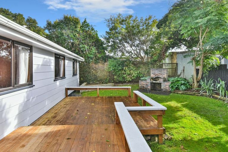 Photo of property in 2/4 Nelson Street, Papakura, 2110