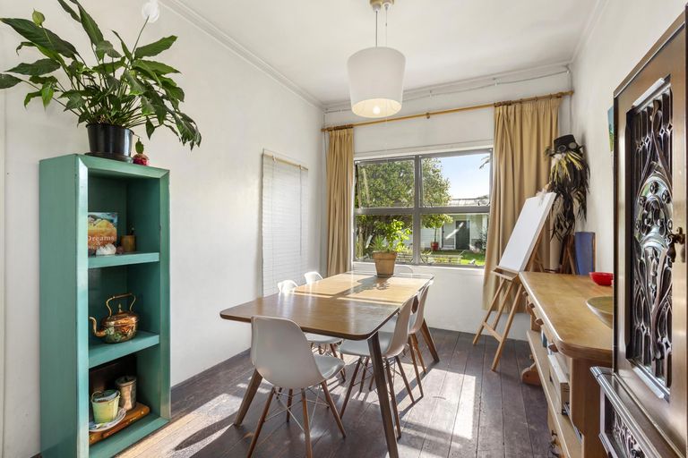 Photo of property in 66 Newton Road, Raglan, Te Mata, 3894