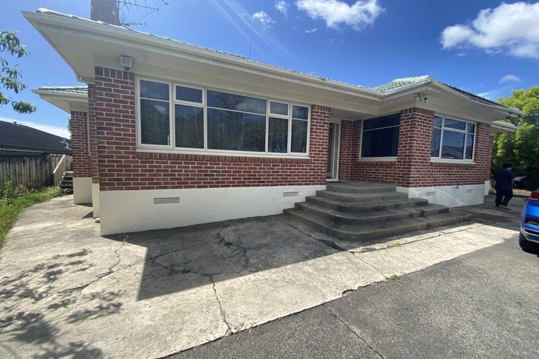 Photo of property in 277 Hobsonville Road, Hobsonville, Auckland, 0618