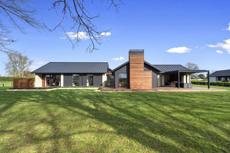 Photo of property in 9 South Oaks Close, Pukemoremore, Cambridge, 3493