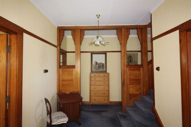 Photo of property in 118 Wellington Street, Picton, 7220