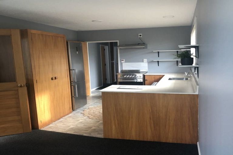 Photo of property in 1/3 Arran Crescent, Woolston, Christchurch, 8062