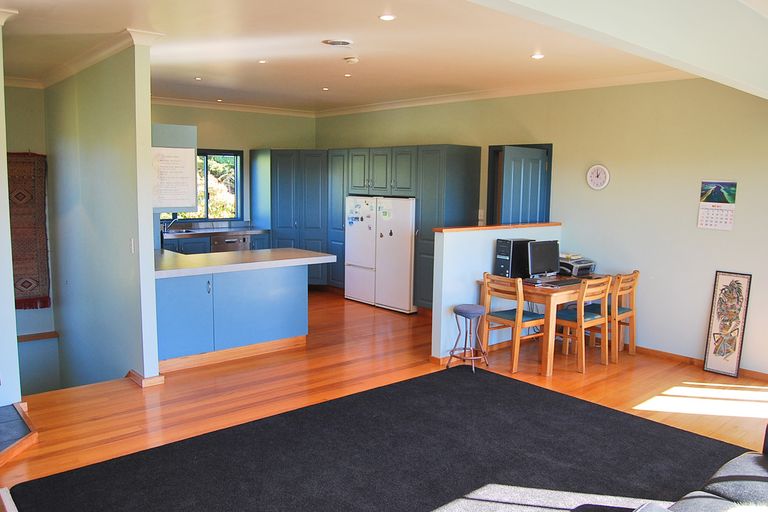 Photo of property in 365 Oneriri Road, Kaiwaka, 0573