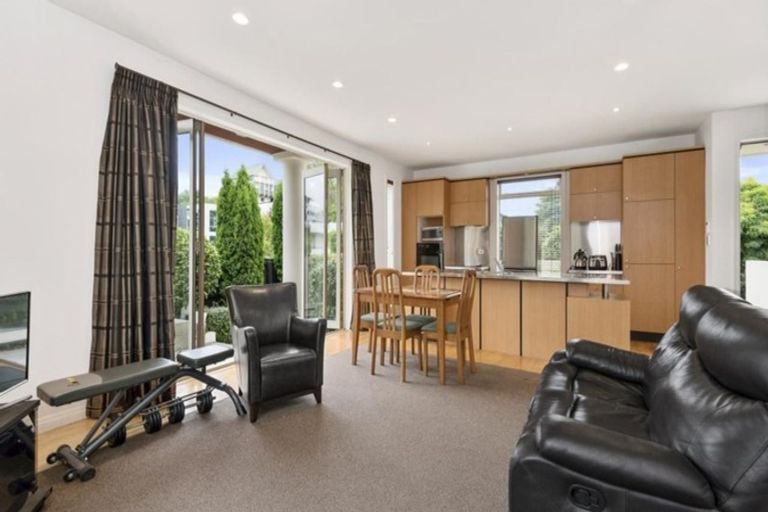 Photo of property in 4 Cheltenham Street, Merivale, Christchurch, 8014