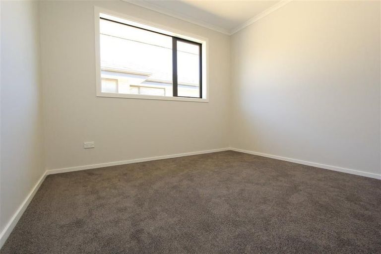 Photo of property in 2/11 Dover Road, Saint Andrews, Hamilton, 3200