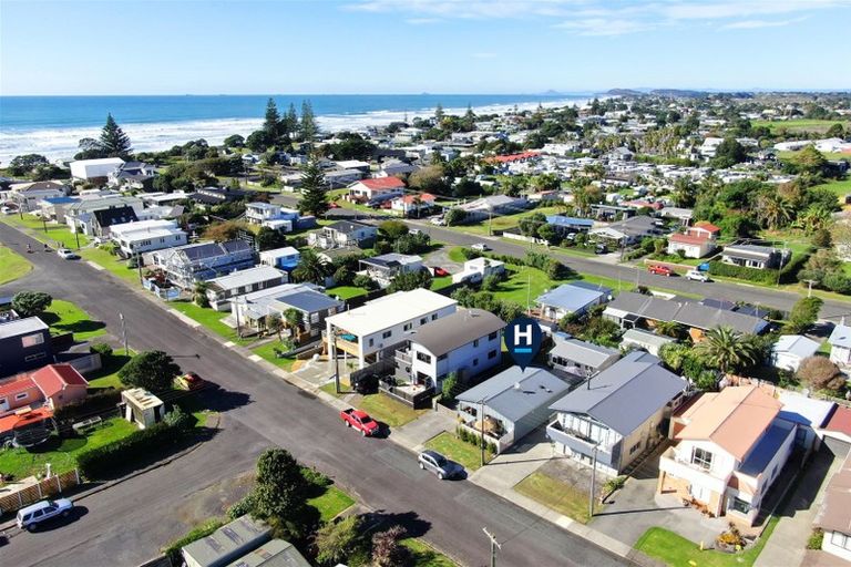 Photo of property in 17 Brighton Road, Waihi Beach, 3611