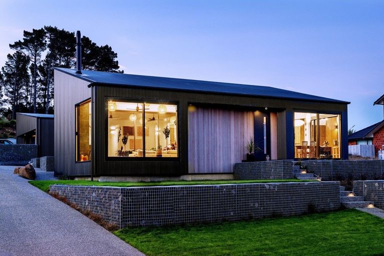 Photo of property in 22 Highgrove, Saint Clair, Dunedin, 9012