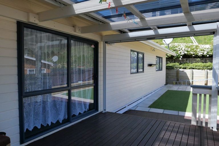 Photo of property in 42 Champion Street, Ranui, Porirua, 5024