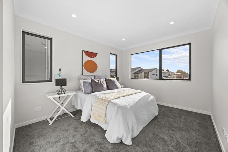 Photo of property in 17 Bremner Ridge Street, Flat Bush, Auckland, 2019