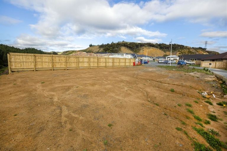 Photo of property in 15 Weatherdeck Close, Whitby, Porirua, 5024