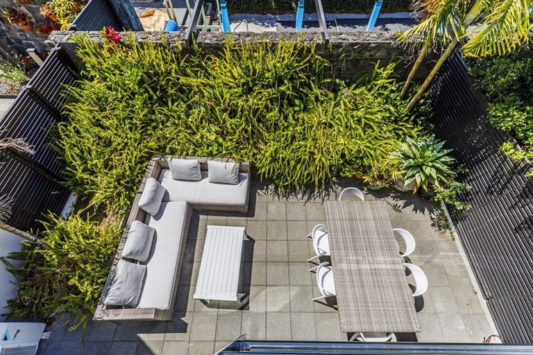 Photo of property in 6/258 Hurstmere Road, Takapuna, Auckland, 0622