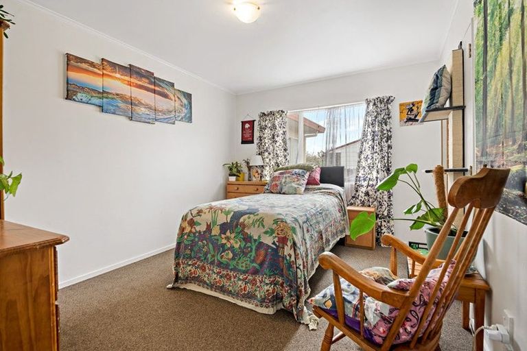 Photo of property in 30a Royton Avenue, Mangere East, Auckland, 2024