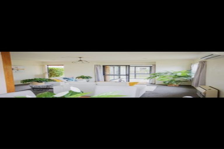 Photo of property in 57b Williams Street, Cambridge, 3434