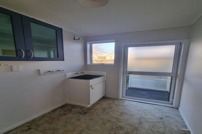 Photo of property in 2/14 Trimdon Street, Randwick Park, Auckland, 2105