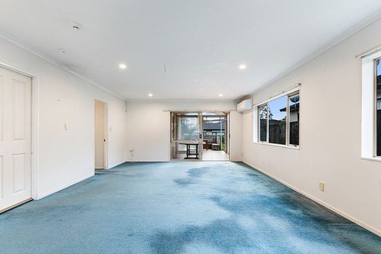 Photo of property in 4 Parkridge Way, Henderson, Auckland, 0612