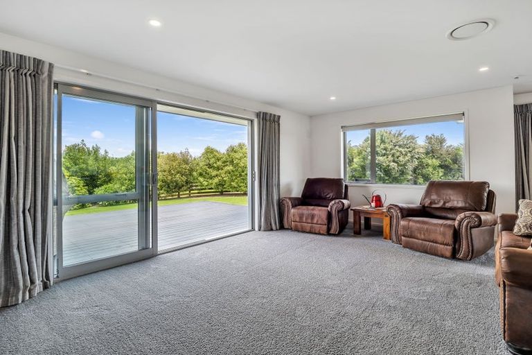 Photo of property in 17 Westwood Drive, Aokautere, Palmerston North, 4471