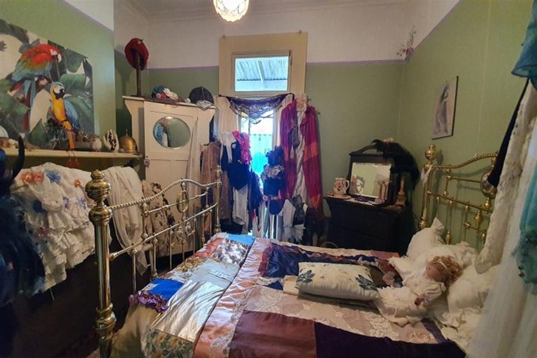 Photo of property in 14 Exeter Street, Waimate, 7924