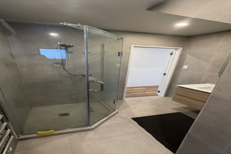 Photo of property in 39b Exminster Street, Blockhouse Bay, Auckland, 0600