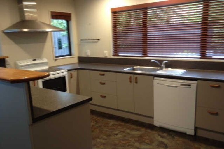 Photo of property in 92 Heberden Avenue, Sumner, Christchurch, 8081