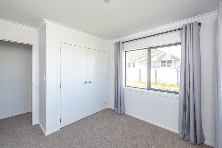 Photo of property in 6a Cross Street, Castlecliff, Whanganui, 4501