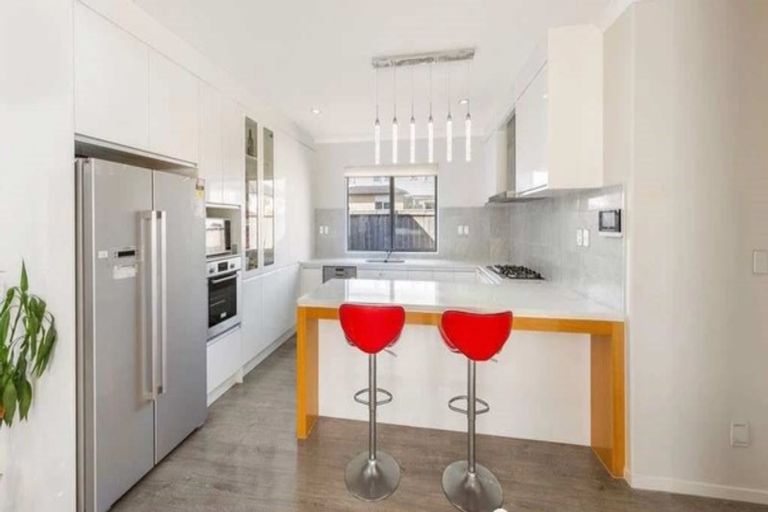 Photo of property in 13 Cahir Place, Flat Bush, Auckland, 2019