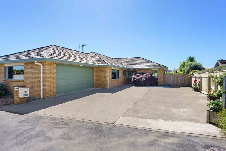 Photo of property in 57 Regent Drive, Paraparaumu Beach, Paraparaumu, 5032