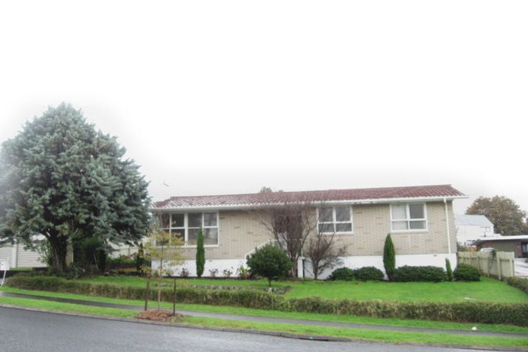 Photo of property in 42 Larne Avenue, Pakuranga Heights, Auckland, 2010