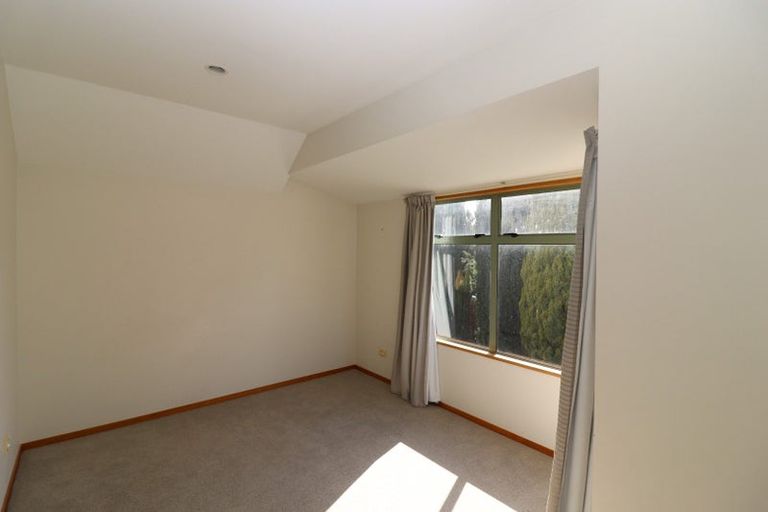 Photo of property in 15 Brockworth Place, Riccarton, Christchurch, 8011
