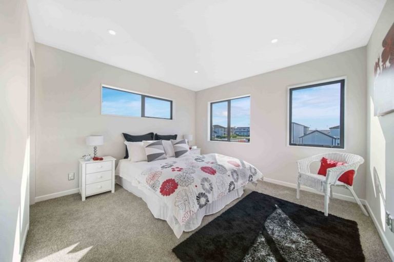 Photo of property in 30 Lusitano Drive, Karaka, Papakura, 2113