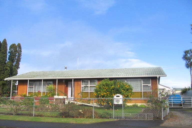 Photo of property in 27 Bristol Crescent, Flaxmere, Hastings, 4120