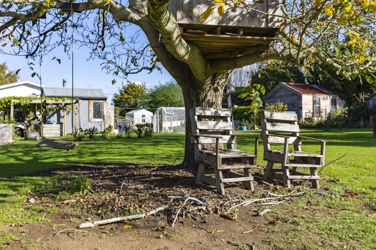 Photo of property in 14 Owen Street, Tikokino, Waipawa, 4273