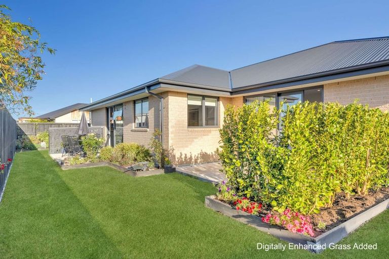 Photo of property in 5 Burke Lane, Amberley, 7410