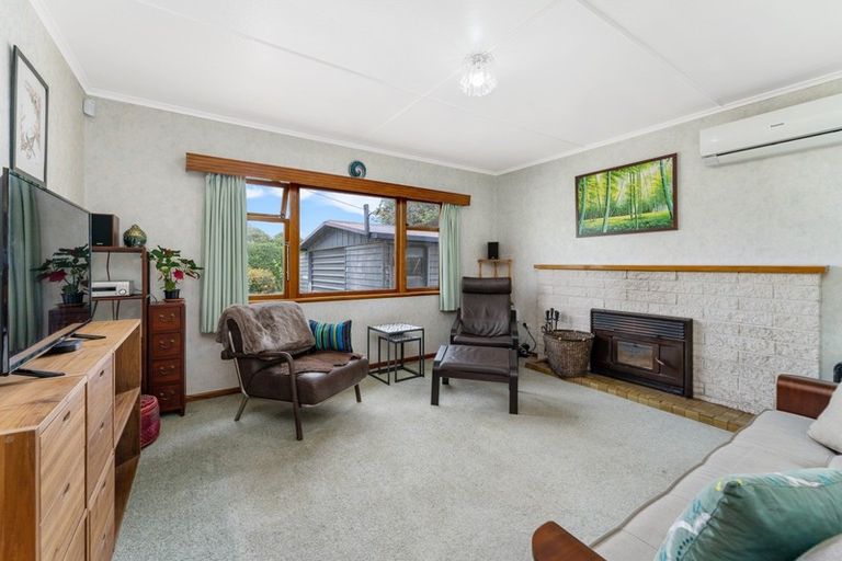 Photo of property in 9 Iti Street, Otaki, 5512