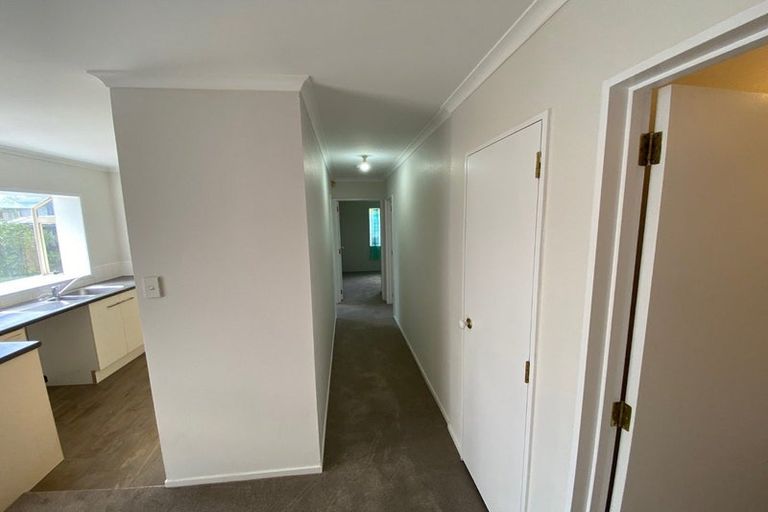 Photo of property in 18 Newbegin Place, Weymouth, Auckland, 2103
