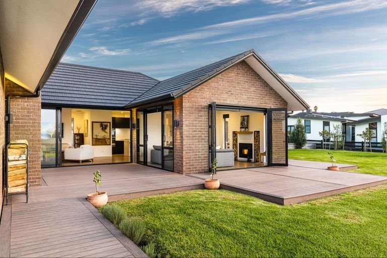 Photo of property in 27 Church View Road, Waiau Pa, Pukekohe, 2679