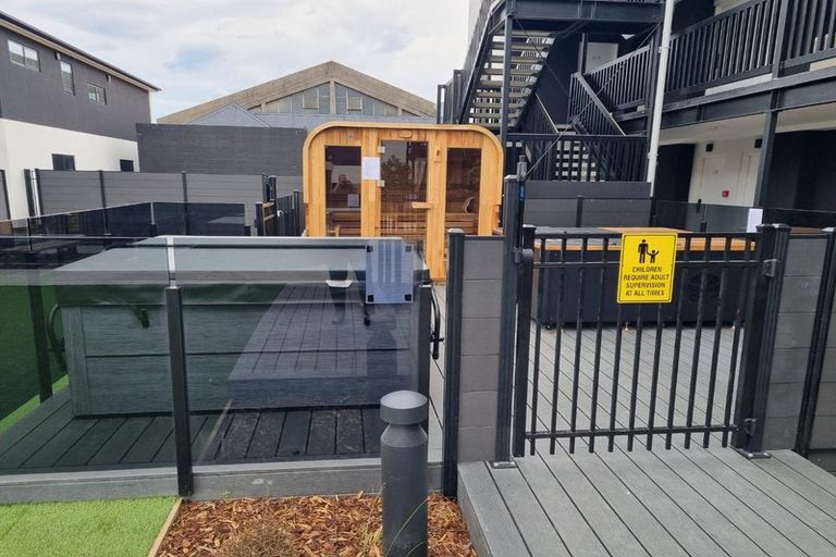 Photo of property in 6/245 Moorhouse Avenue, Sydenham, Christchurch, 8011
