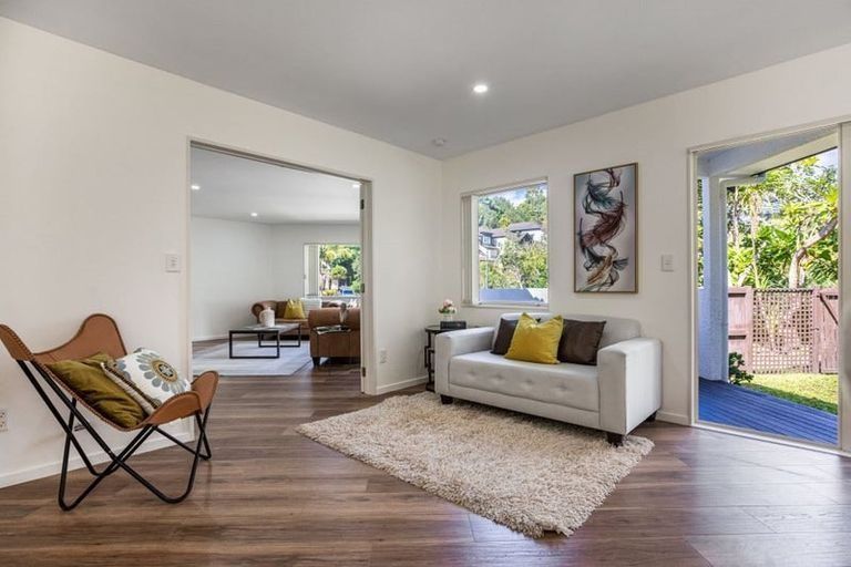 Photo of property in 24 Langana Avenue, Browns Bay, Auckland, 0630