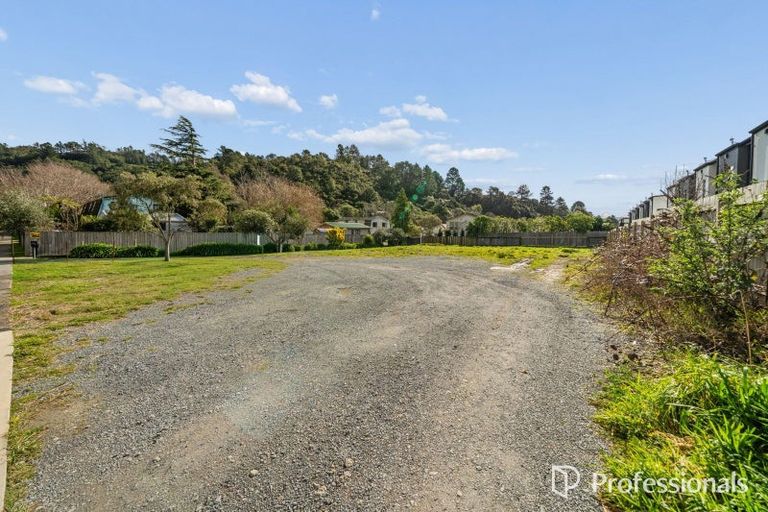 Photo of property in 32 Raukawa Street, Stokes Valley, Lower Hutt, 5019
