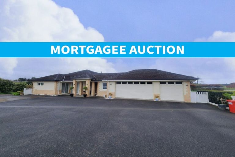 Photo of property in 94c Pomona Road, Kumeu, 0891