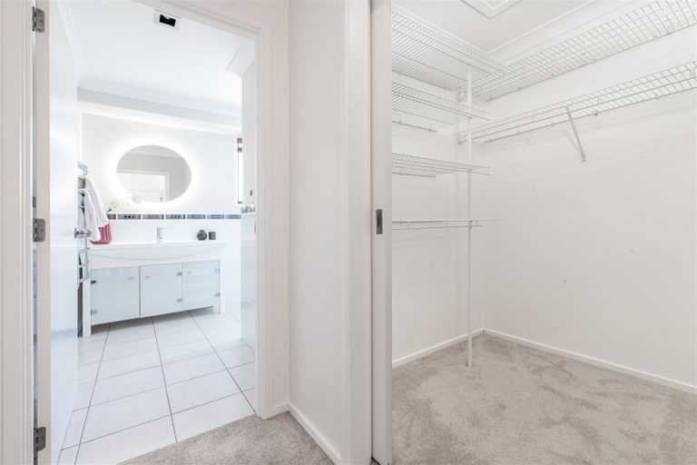 Photo of property in 39 Lake Panorama Drive, Henderson, Auckland, 0612