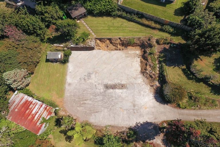 Photo of property in 33 Waikite Road, Welcome Bay, Tauranga, 3112