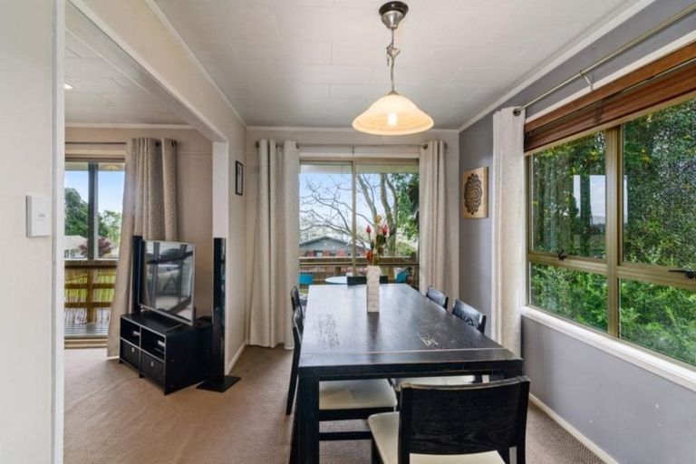 Photo of property in 8 Walnut Place, Owhata, Rotorua, 3010