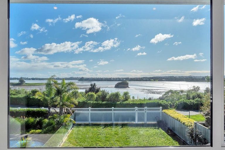 Photo of property in 13 Milano Boulevard, Karaka, Papakura, 2113